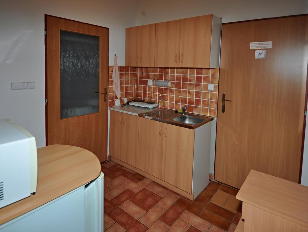 Penzion Na Hradbách Louny Exterior foto
